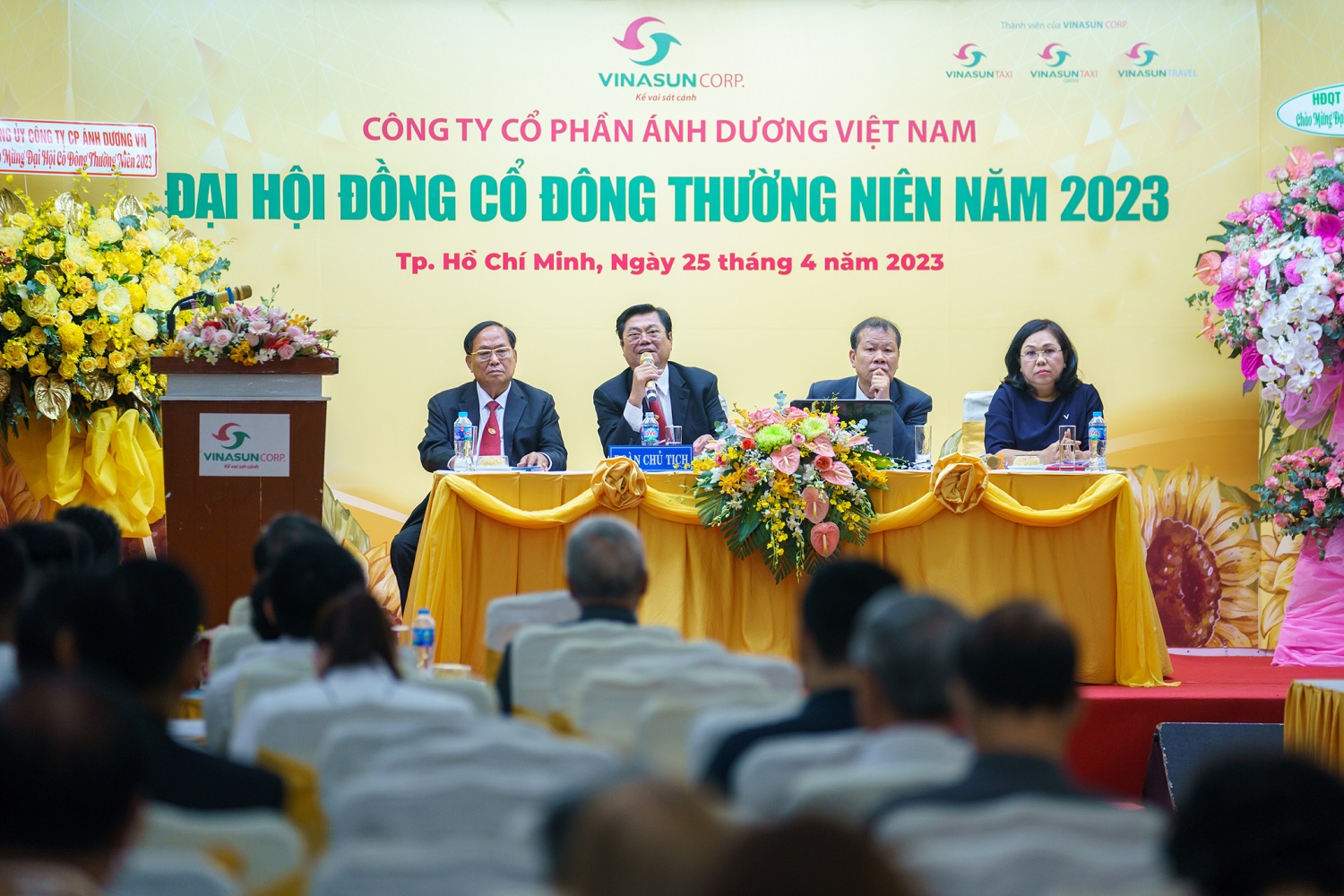 dai-hoi-dong-co-dong-2023-6.jpg