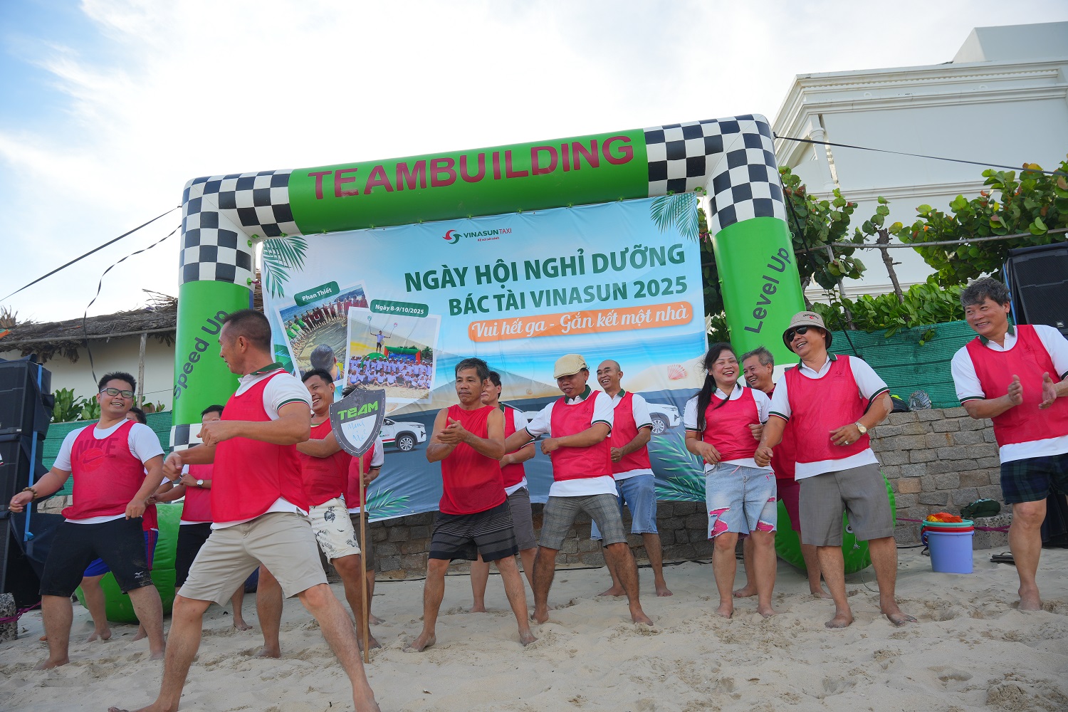 Ngày hội nghỉ dưỡng Bác tài Vinasun 2025 (Đợt 1) - 10