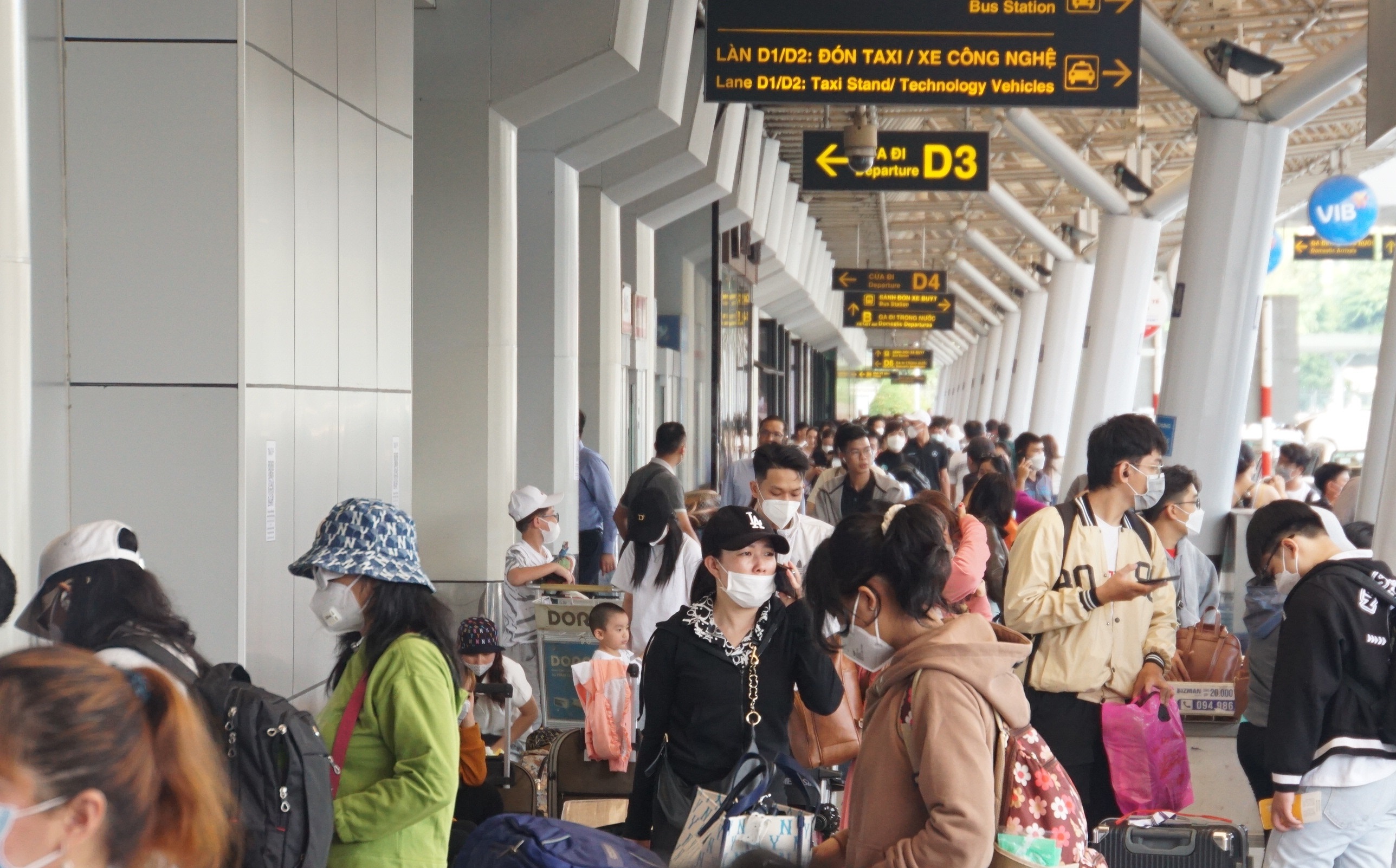 Lưu ý khi đi Nhà ga T3 Tân Sơn Nhất dịp lễ 30/4 và 1/5/2025