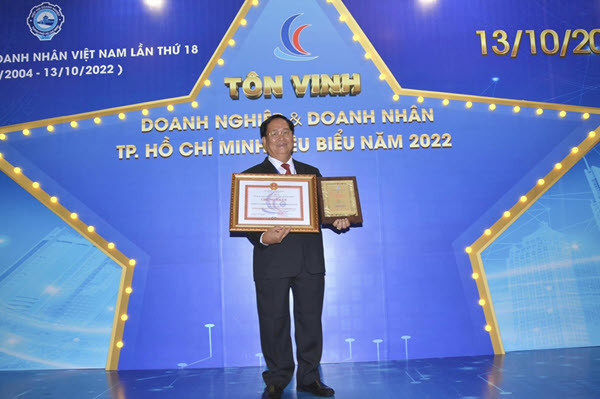 Vietnam Anh Duong Joint Stock Company (Vinasun Corp.) and Deputy General Director Dang Thanh Duy won the 