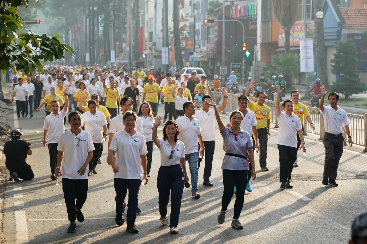 Vinasun Taxi tham gia đi bộ gây quỹ ủng hộ hoàn cảnh khó khăn
